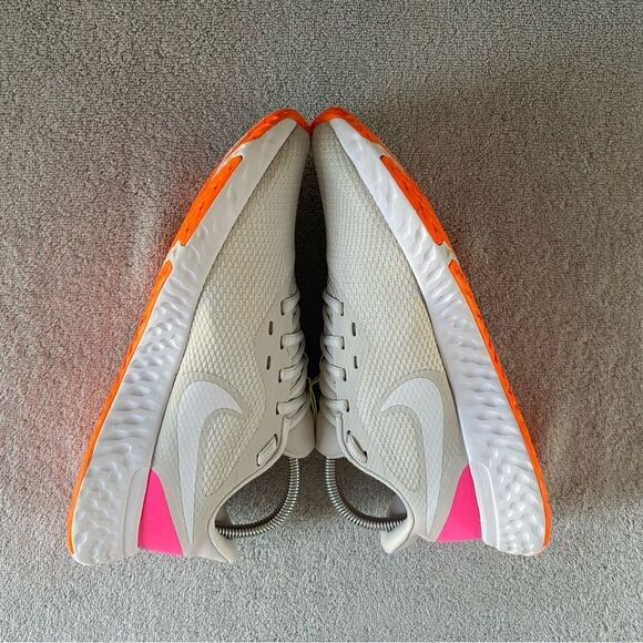 Nike Shoes Womens 9.5 White Revolution 5 Running Athletic Sneakers BQ3207-007 - Picture 9 of 11